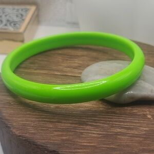 B2507‎ lime green bracelet bangle